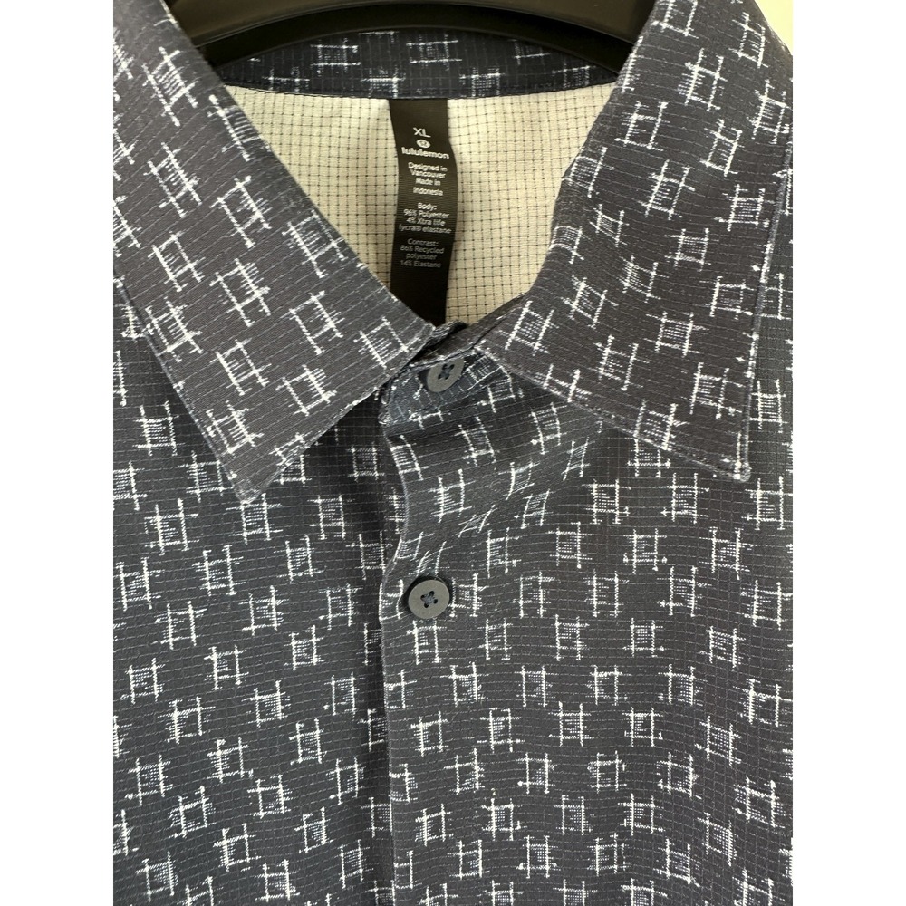 Lululemon Airing Easy Short Sleeve Buttondown IKat Check White Navy Shirt XL EUC - Picture 4 of 11